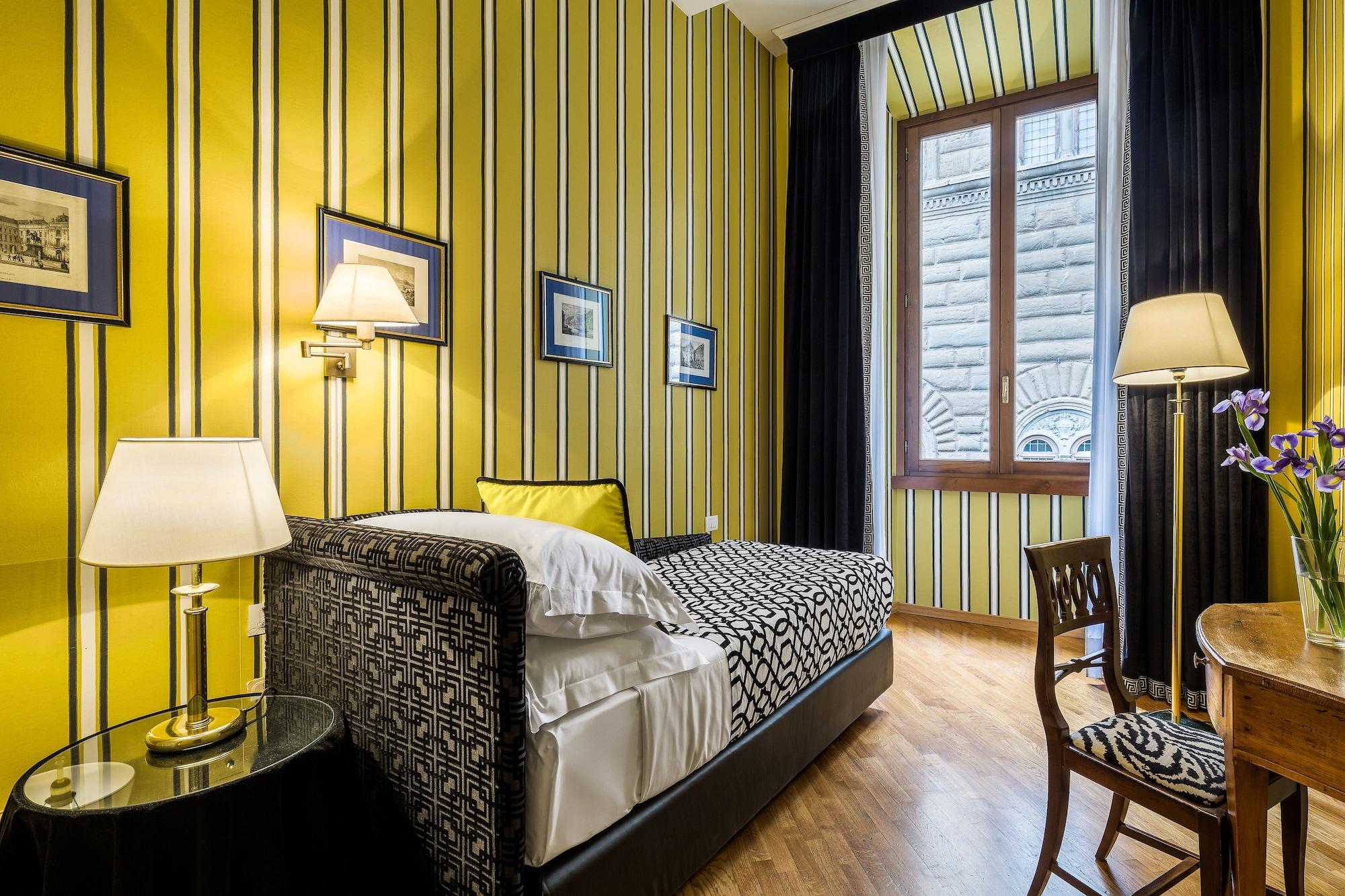 รูมเมท อิซาเบลลา Hotel ฟลอเรนซ์ ภายนอก รูปภาพ
